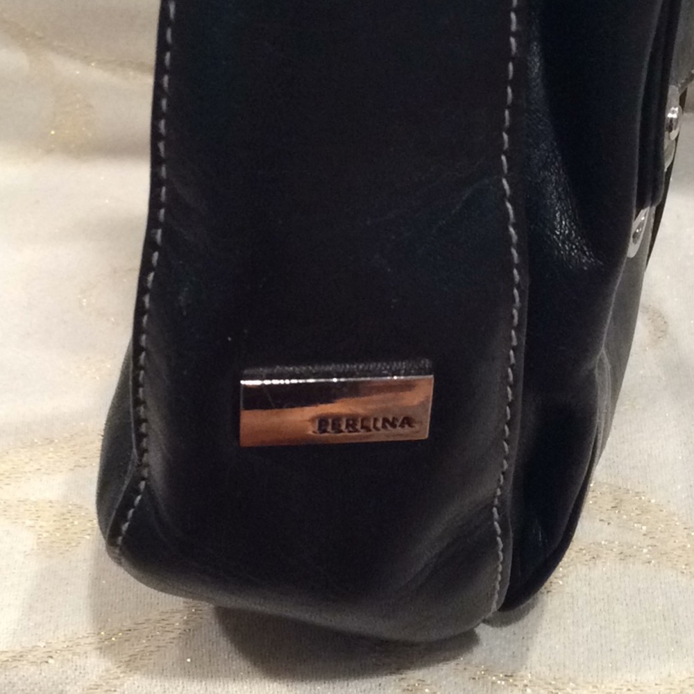 AUTHENTIC & LIKE NEW, ALL LEATHER “PERLINA” BAG - Picture 4 of 7